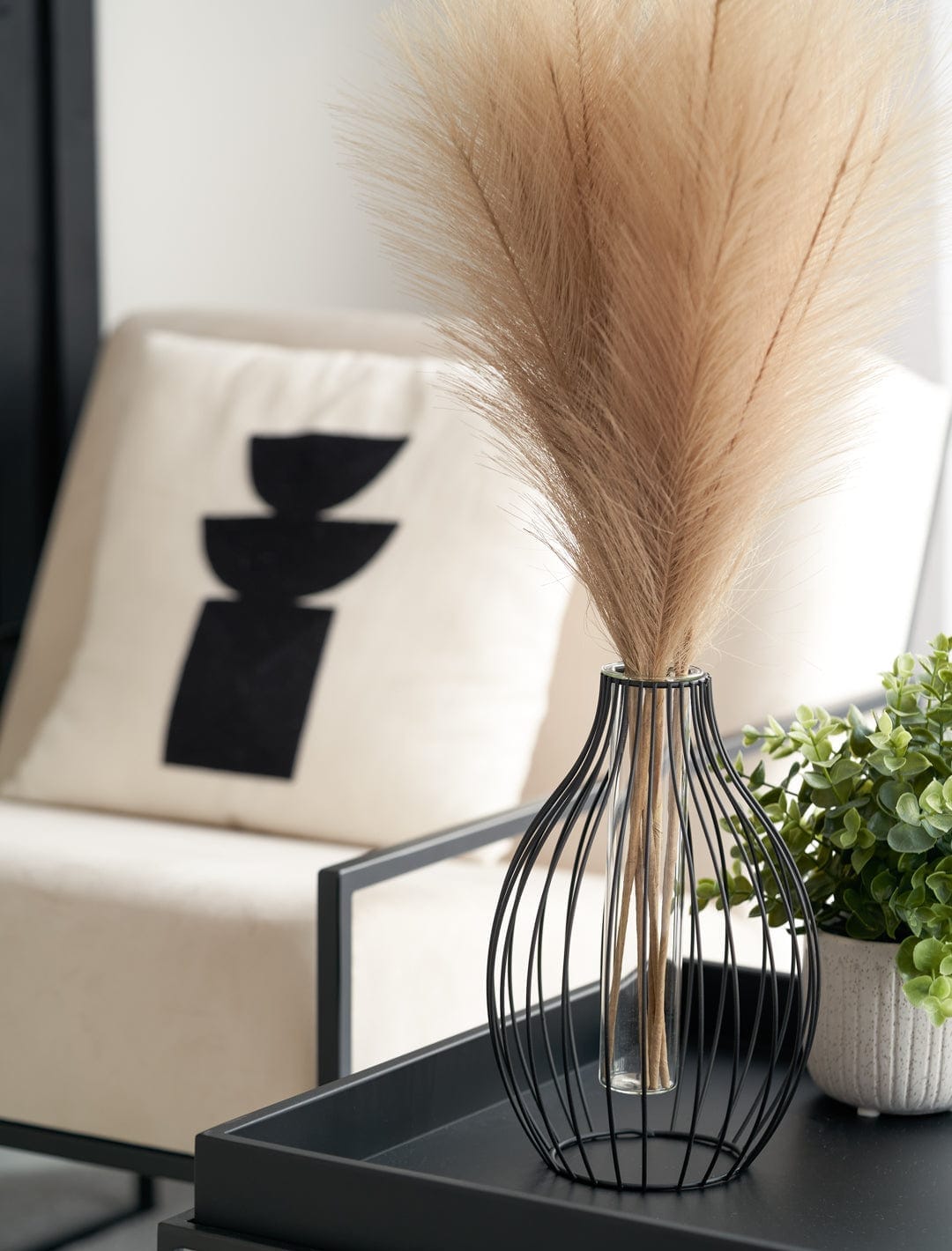 7 façons de décorer son intérieur avec des herbes de la pampa