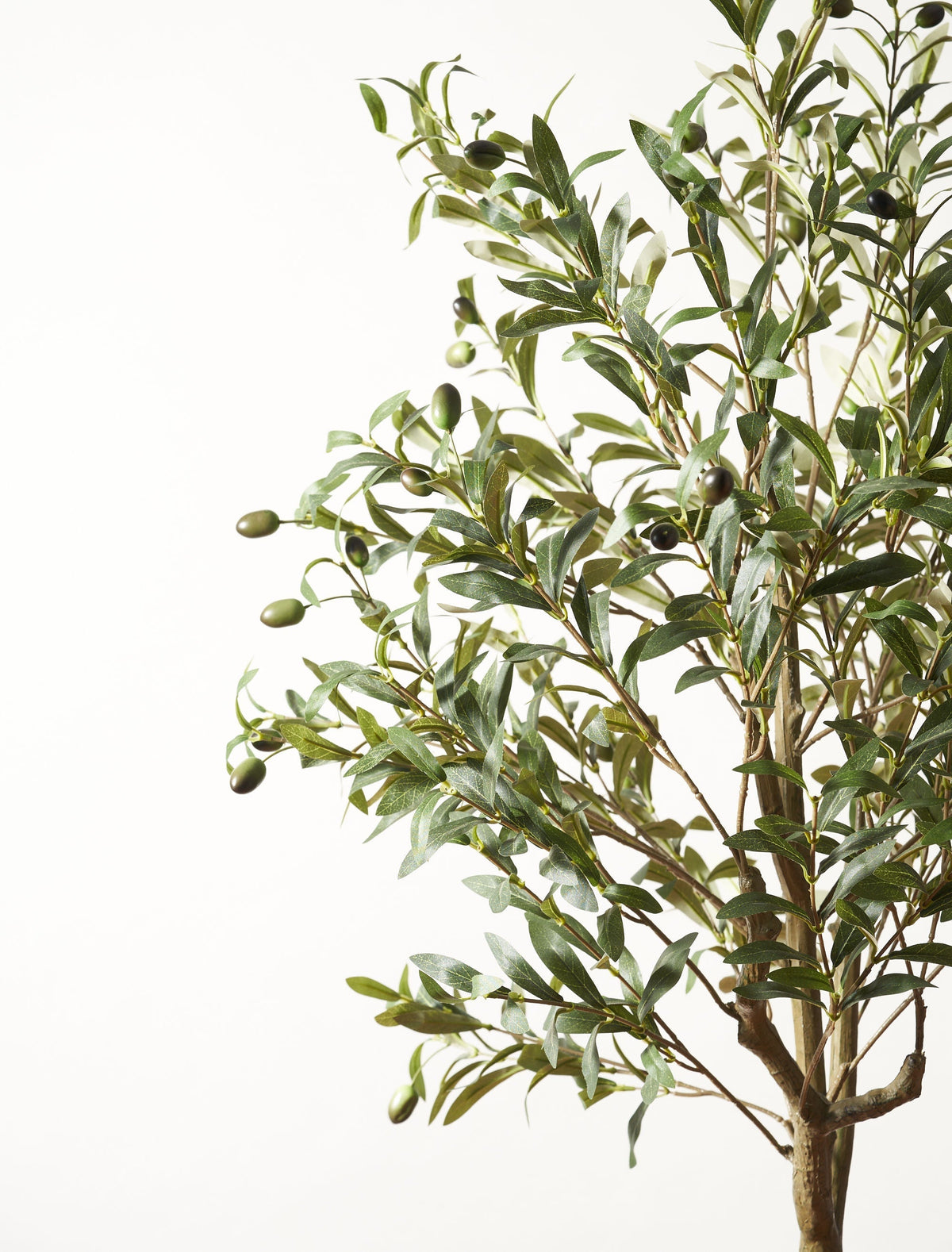Comment intégrer un arbre artificiel dans son intérieur