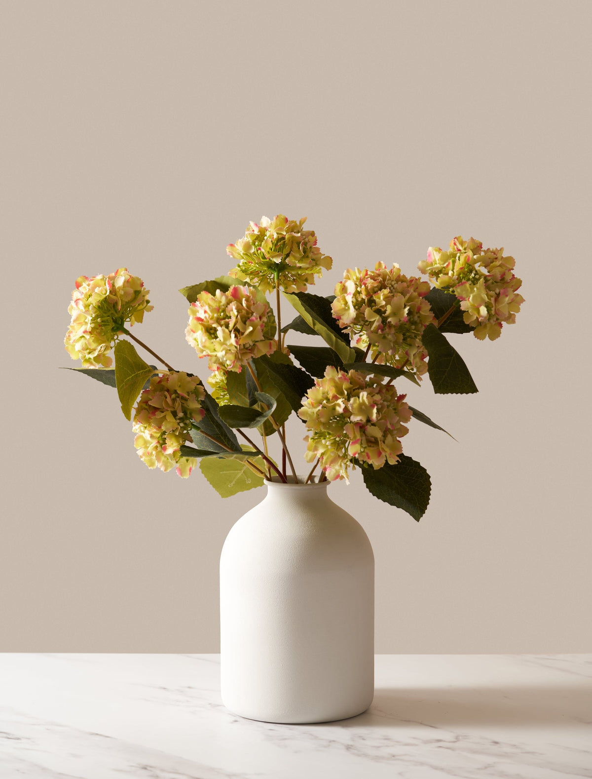 Kleiner künstlicher Hortensienstrauß – Citrus Rose (3 Stiele)