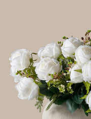 Grandes roses artificielles – Blanc ivoire (3 tiges / 21 roses)