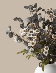 Künstliches Blumenarrangement – Grüne Wiese