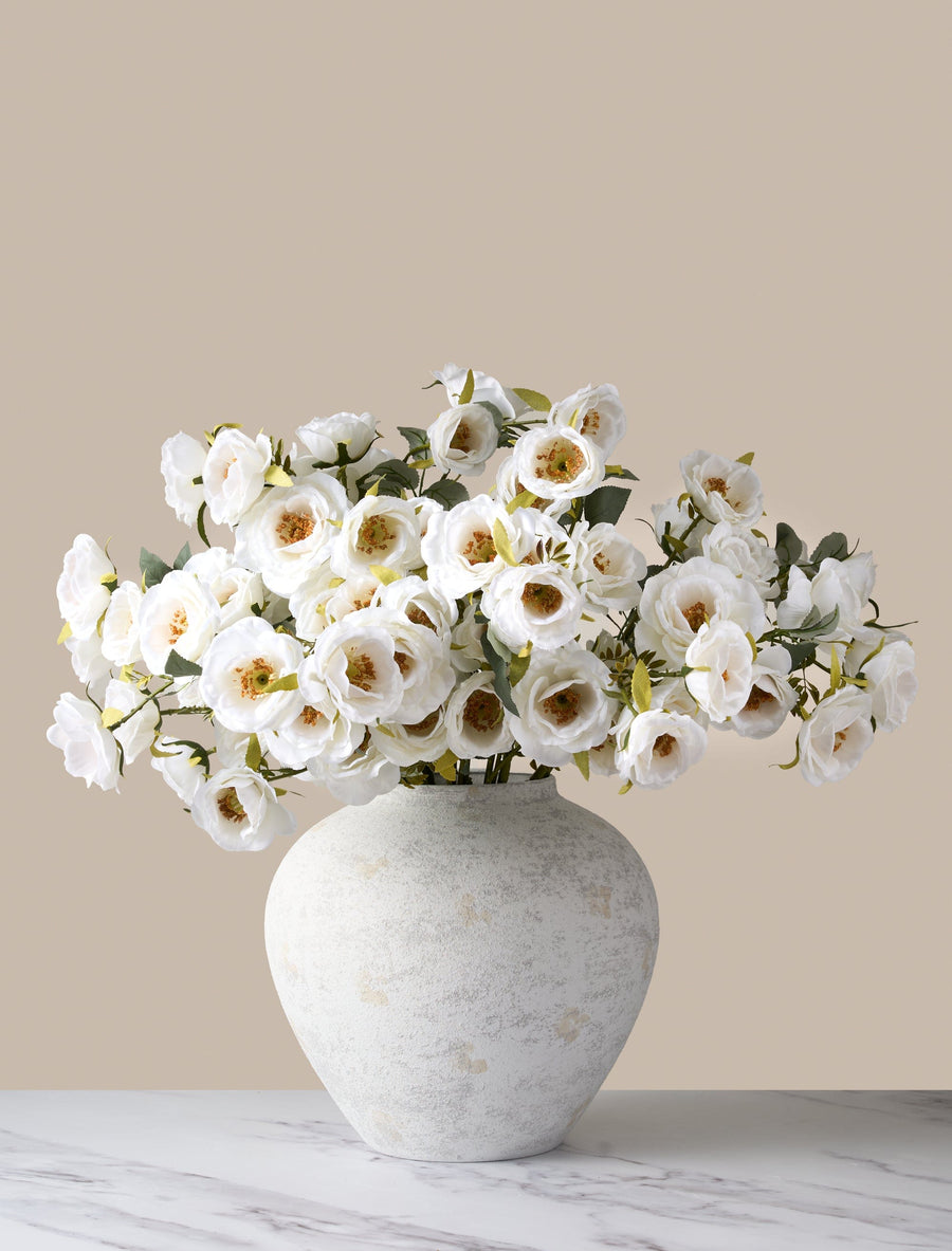 Arrangement de fausses roses - Blanc (12 tiges / 72 roses)