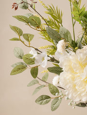 Composition florale artificielle – Coquelicot blanc et pivoine