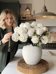 Grandes roses artificielles – Blanc ivoire (3 tiges / 21 roses)