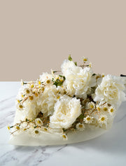 Composition florale artificielle – Pivoine blanche et marguerite