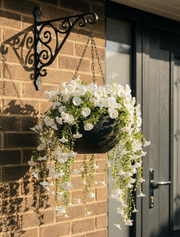 Cesta colgante de petunias de exterior – Blanco