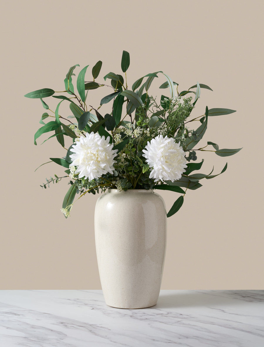 Composition florale artificielle - Dahlia blanc et feuillage vert