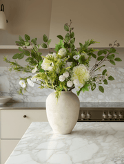 Composition florale artificielle – Coquelicot blanc et pivoine